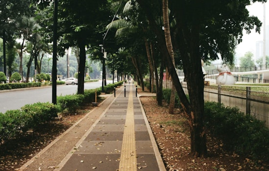 Honolulu Voters May Decide if City Must Fund Sidewalk Construction