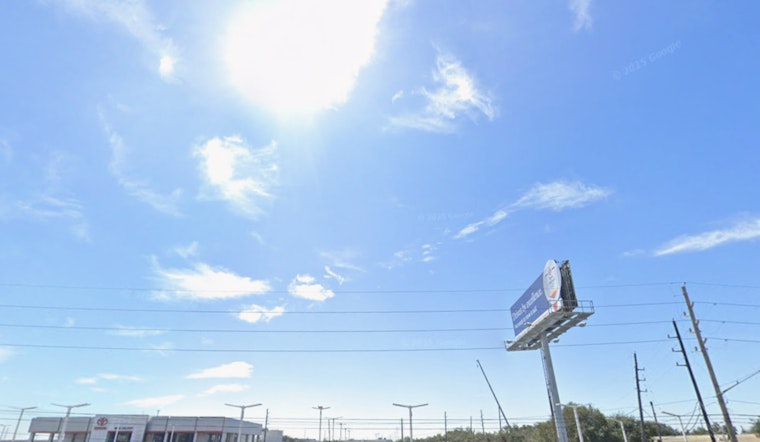 Houston Braces for Chilly Mornings and Sunny Days with Potential Weekend Rainfall Ahead of MLK Day