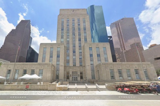 Houston City Hall Meltdown As Anti‑ICE Crowd Cut Off At The Mic