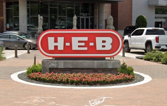 Houston Grocery Stores Adjust Hours Amid Winter Storm, H-E-B and Kroger Amend Operations for Public Safety