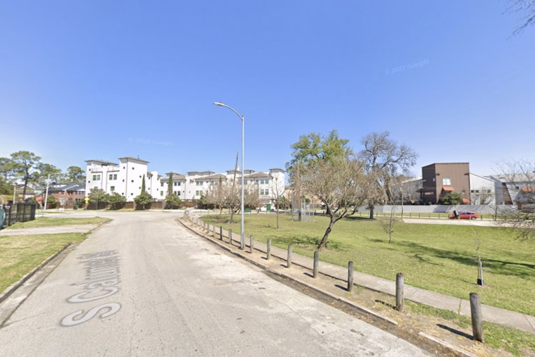 Houston Man Fatally Shot in Riverside Park After Attempted Robbery as Police Seek Two Masked Suspects