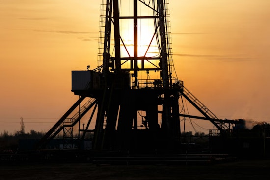 Houston Oil Muscle Fuels Near-Record $27 Billion Windfall for Texas Tax Coffers