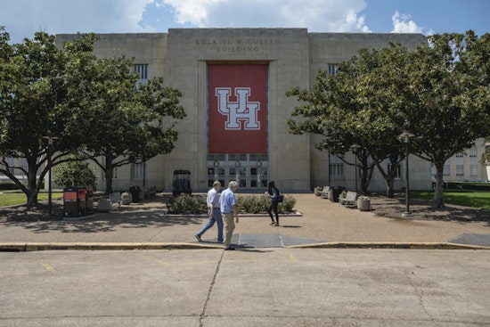 Houston Schools Turn Student Laptops Into AI Hall Monitors
