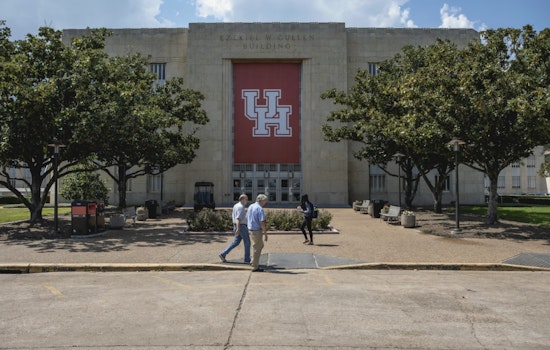 Houston Schools Turn Student Laptops Into AI Hall Monitors
