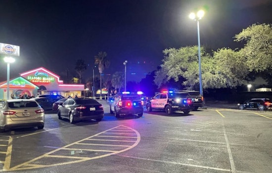 Houston Security Guard Fatally Shot During Altercation Outside Southeast Restaurant as Police Seek Suspect
