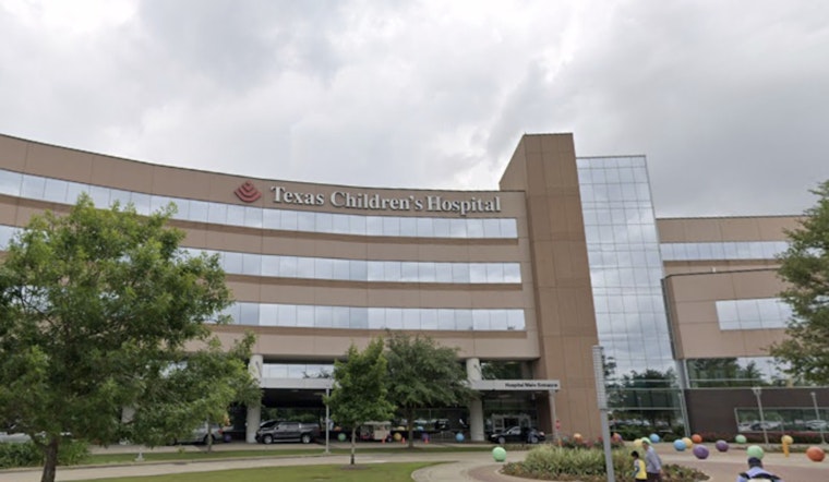 Houston Volunteers Cram Massive Lifesaving Med Shipment Bound for Ukraine War Zone