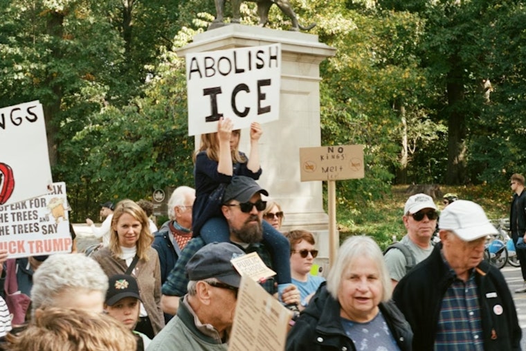 Hundreds Rally in Salt Lake City Demanding ICE Accountability After Fatal Minneapolis Shooting