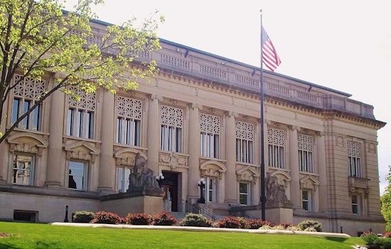 Illinois Supreme Court Hears Amazon Overtime Case
