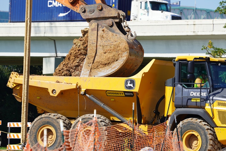 Infrastructure Revamp Surges in Texas: Austin's I-35 Project and San Antonio's U.S. 90 Expansion Take Center Stage