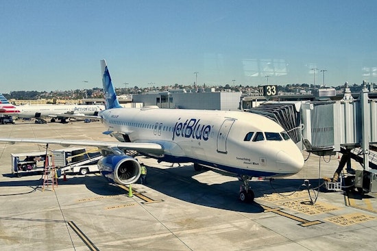 JetBlue and United Answer Super Bowl Fever with Extra Flights from New England to Bay Area