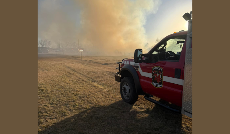 Johnson County Fire Departments Tackle Grass Fire in Cleburne, Highlight Burn Ban Necessity Amid Dry Conditions