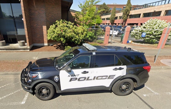 Kent Officer Removes Teen From East Hill Home