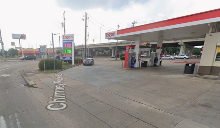 Knife Chaos At West Houston Exxon Leaves One In Hospital