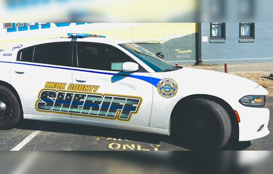 Knoxville ‘Beauty Bandits’ Busted With $18K Stash On I-40, Cops Say