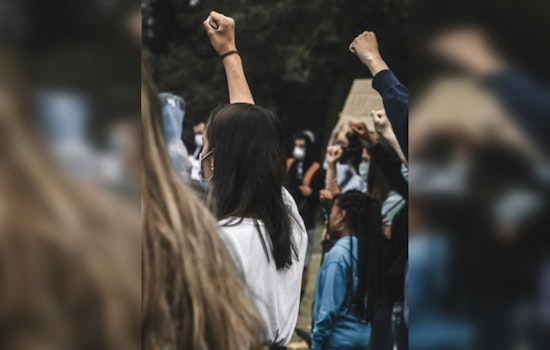 Las Vegas Students Rally for Second Day Against ICE, Following Minnesota Incident and Local Concerns