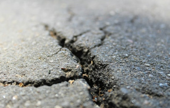 Late-Night Quake Rattles Mauna Loa, Spares Big Island From Damage