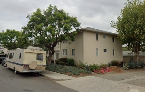 Los Angeles Firefighters Quickly Douse Baldwin Hills/Crenshaw Apartment Blaze; One Hospitalized, Two Dogs Rescued
