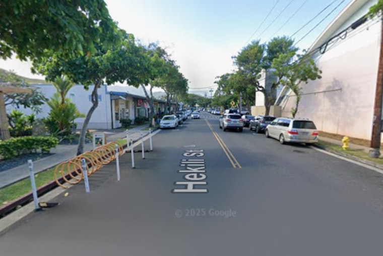 Lotus Cafe Jumps The Pali, Plants New Flag In Kailua Town