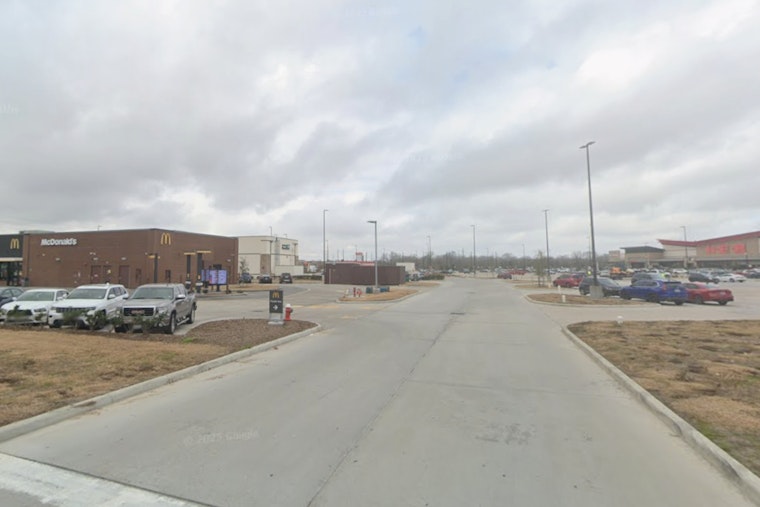 Self-Serve Paint, Free Food And A Giant New Lowe's Hit Manvel