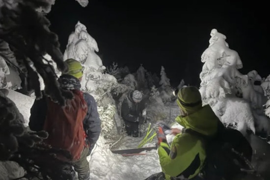 Massachusetts Skiers Rescued After Harrowing Experience on New Hampshire's Mount Moosilauke