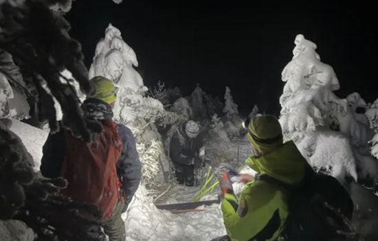 Massachusetts Skiers Rescued After Harrowing Experience on New Hampshire's Mount Moosilauke