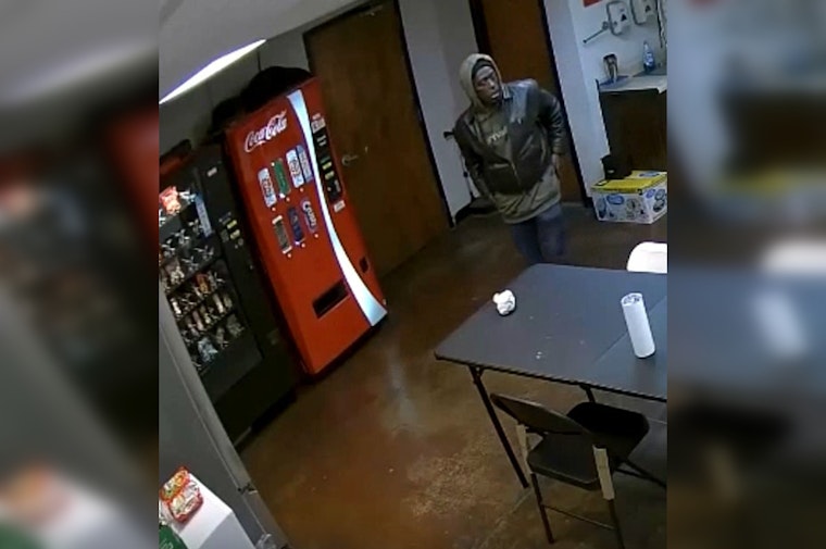 Memphis Warehouse Burglary Prompts Police Search for Suspects