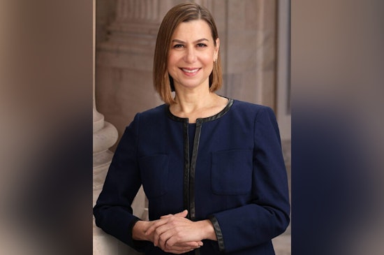 Michigan Senators Slotkin and Peters Oppose DHS Funding Bill in Wake of Minneapolis Shooting