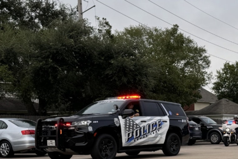 Midnight Red-Light Smash-Up Turns Sugar Land Intersection Deadly