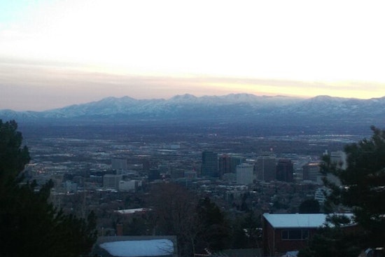 Mild Winter Weather Awaits Salt Lake City Residents with Fluctuating Temps and Hazy Skies