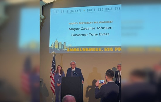 Milwaukee Celebrates 180th Birthday with Mayor and Governor at Historic Grain Exchange