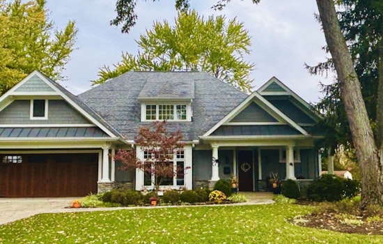 Montgomery Bestows "Seasons of Beauty" Award to David and Kathy Cassady for Festive Fall Home Display