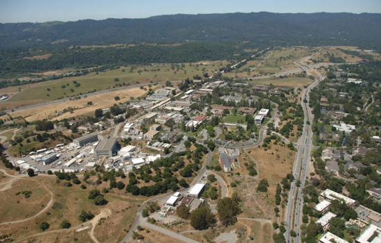 Mystery Paraglider Triggers Air Scare Over SLAC In Menlo Park