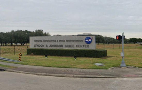 NASA Jet Skids In Gear-Up Drama At Houston’s Ellington Field