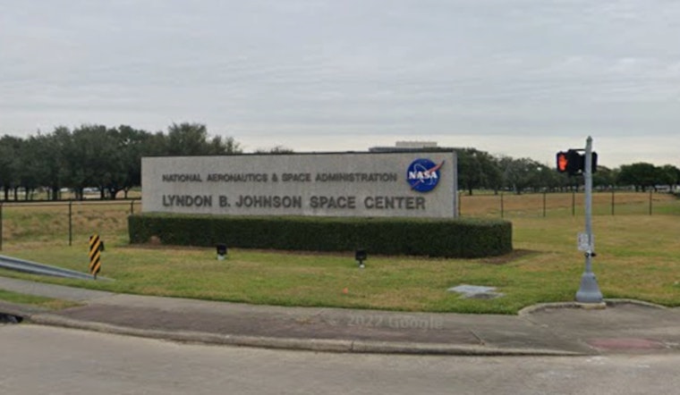 NASA Jet Skids In Gear-Up Drama At Houston’s Ellington Field
