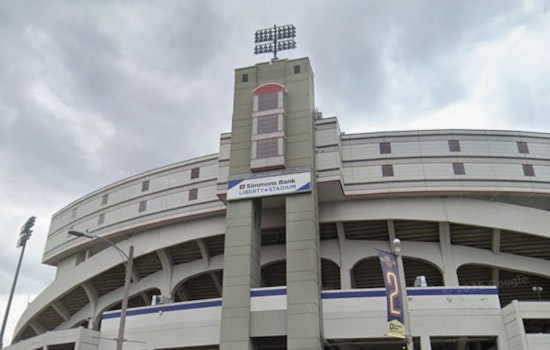 Navy Midshipmen Triumph Over Cincinnati Bearcats 35-13 at Rain-Soaked AutoZone Liberty Bowl