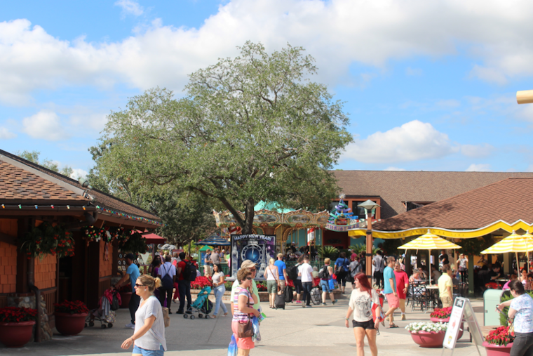 New Culinary Experience "Six Ravens" to Bring Hand Pie Delight to Disney Springs in Partnership with Local Chefs