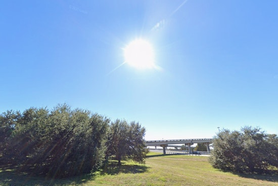New Orleans Braces for Continued Chill as Temperatures Hover in the 50s, NWS Reports