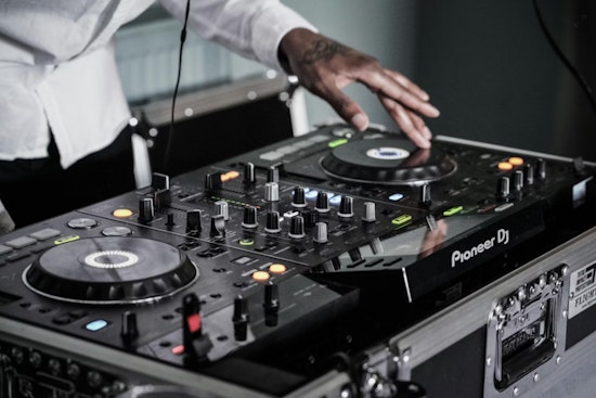 New Orleans Seeks Talent, DJs Wanted for 2026 Mardi Gras Festivities at Gallier Hall