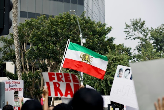 New York Demonstrators Rally for Iranian Freedom, Urge President Trump to Intervene as Protests Escalate