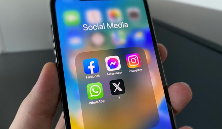 New York Governor Signs Bill Requiring Warning Labels on Social Media for Mental Health Awareness