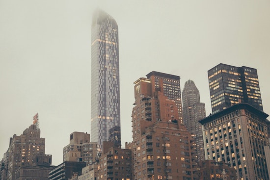 New Yorkers Brace for a Chilly Weekend With Low 30s and Possible Snow Flurries