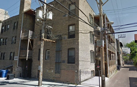 North Side Landlord Drops $17.3 Million On Lincoln Park Courtyard Classic