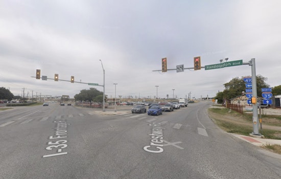 Northeast Side DPS Chase Ends In I-35 Smashup, Multiple In Cuffs