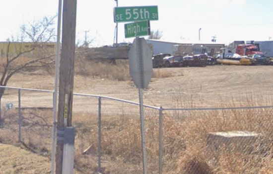 Oklahoma City Firefighters Quell Blaze at Recycling Center Near I-35