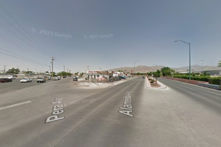 One Seriously Injured in Motorcycle-Vehicle Collision at Alameda and Pera in El Paso, Investigation Underway