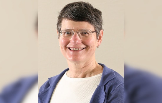 Oregon State Treasurer Elizabeth Steiner Celebrates Year of Fiscal Success and Green Initiatives