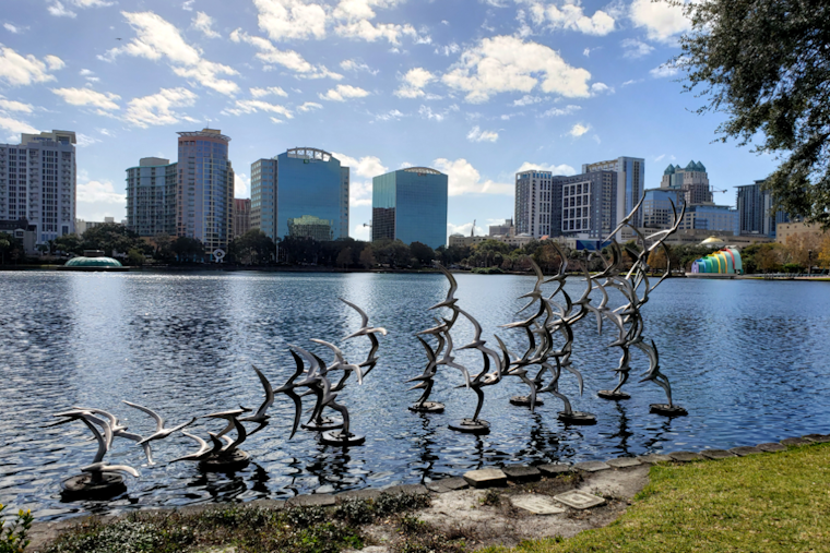 Orlando Braces for Breezy Conditions and Warmer Weather, Small Craft Advisory in Effect