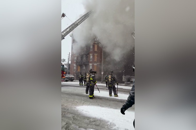 Over 100 Firefighters Battle Four-Alarm Blaze at St. Louis Apartment Building