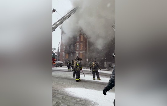 Over 100 Firefighters Battle Four-Alarm Blaze at St. Louis Apartment Building