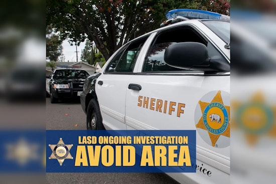 Palmdale Pedestrian in Critical Condition After Collision, LASD Urges Alternate Routes Due to Traffic Investigation